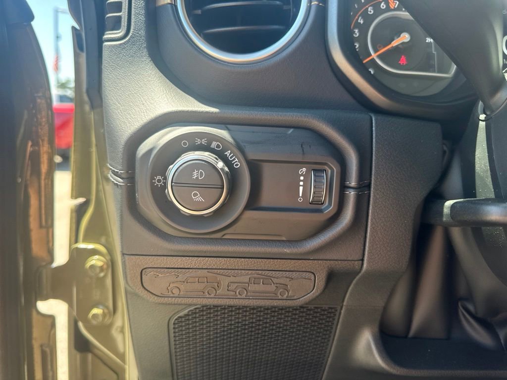 New 2026 Jeep Gladiator Sport AWD/4WD image 24