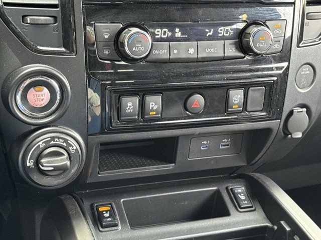 Used 2024 Nissan Titan SV w/ SV Bronze Edition Package image 41