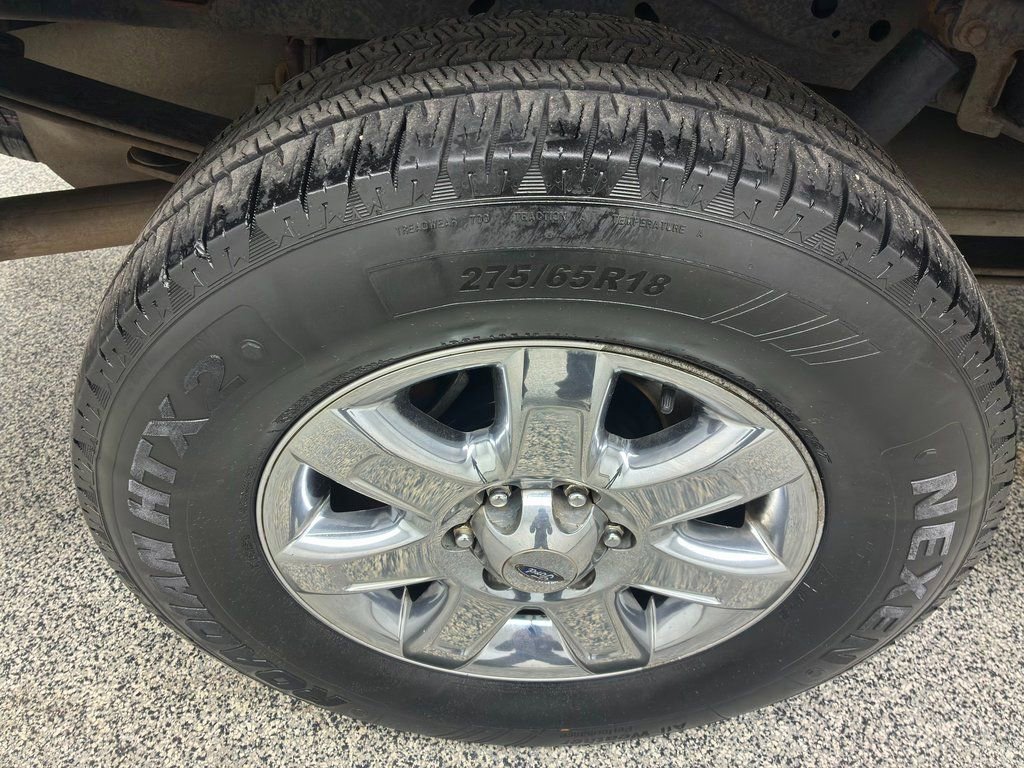 Used 2014 Ford F150 XLT w/ XLT Chrome Package image 17