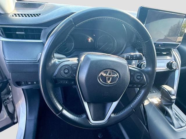 Used 2023 Toyota Venza LE AWD/4WD image 17