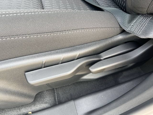 New 2027 Chevrolet Equinox LT w/ LPO, Floor Liner Package FWD image 12