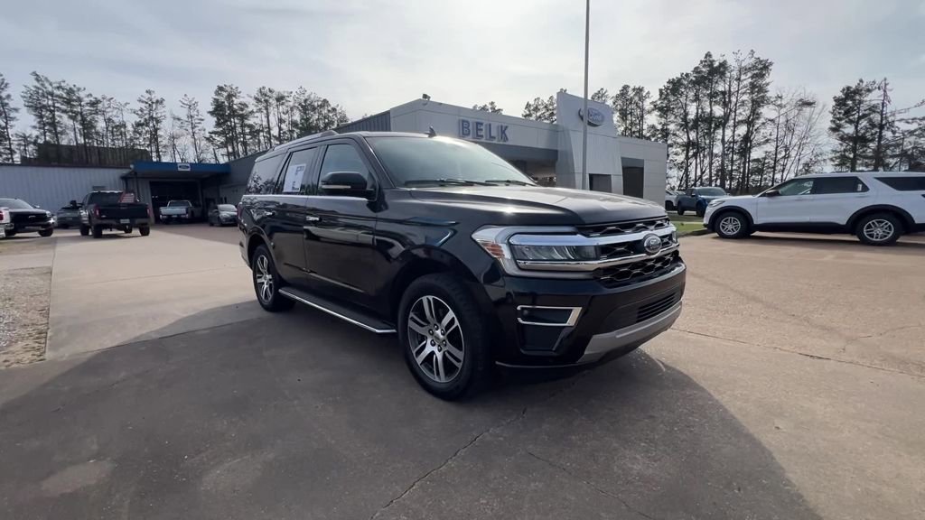 Used 2023 Ford Expedition Limited image 8