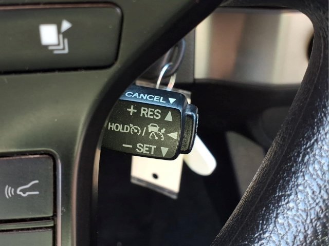 Used 2023 Toyota Tacoma SR AWD/4WD image 29