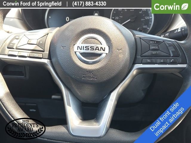 Used 2022 Nissan Versa SV FWD image 7