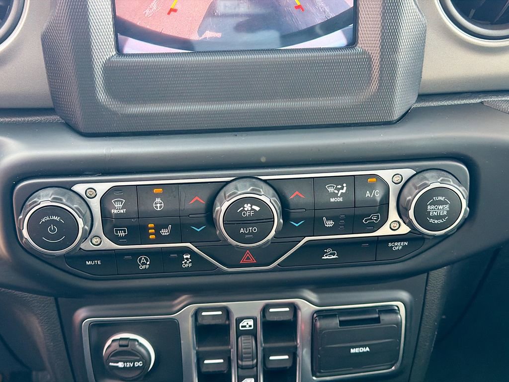 Used 2023 Jeep Wrangler Sport S image 31