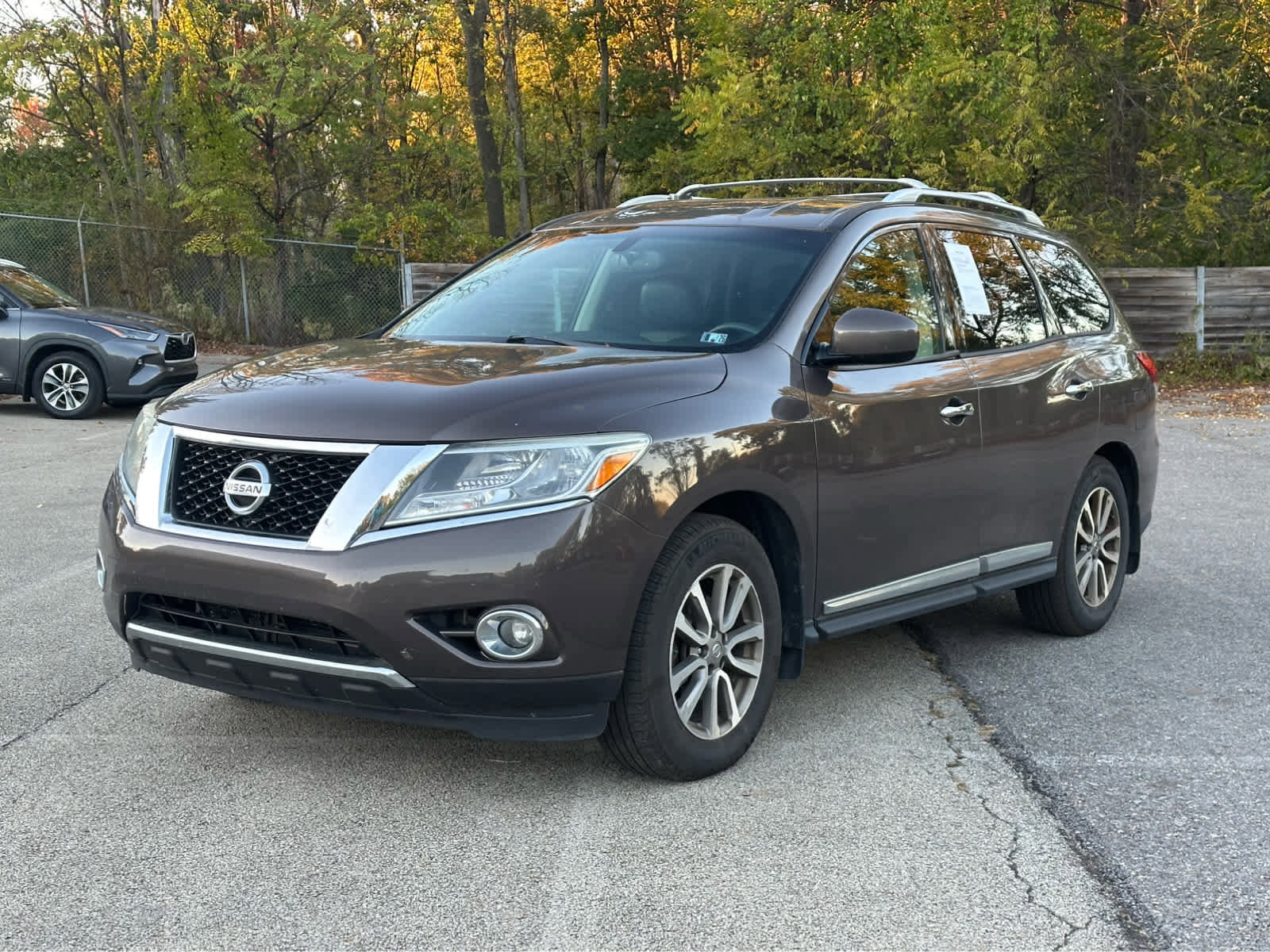 Used 2015 Nissan Pathfinder SL w/ Trailer Tow Package
