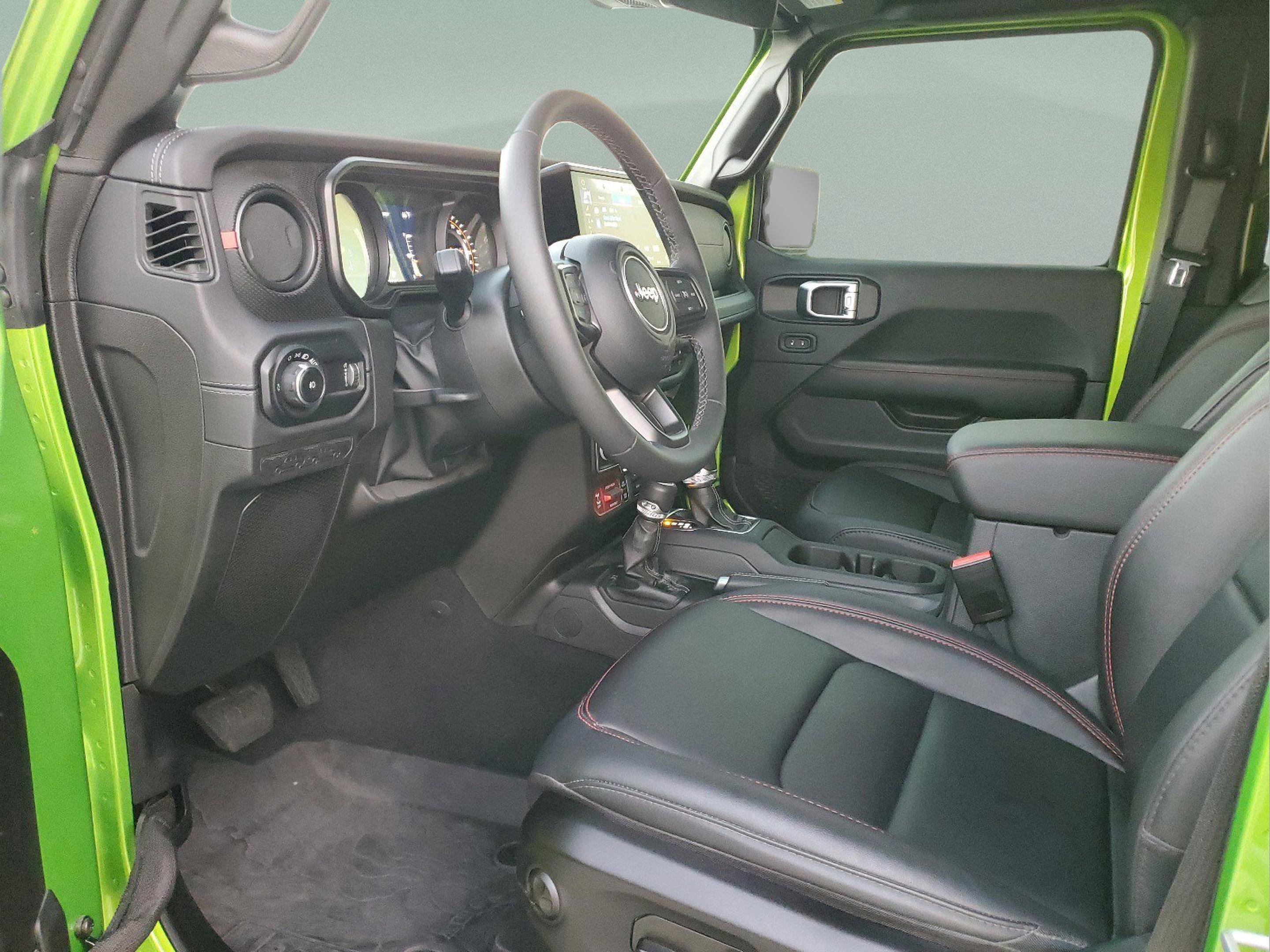 Certified 2025 Jeep Wrangler Unlimited Rubicon image 18