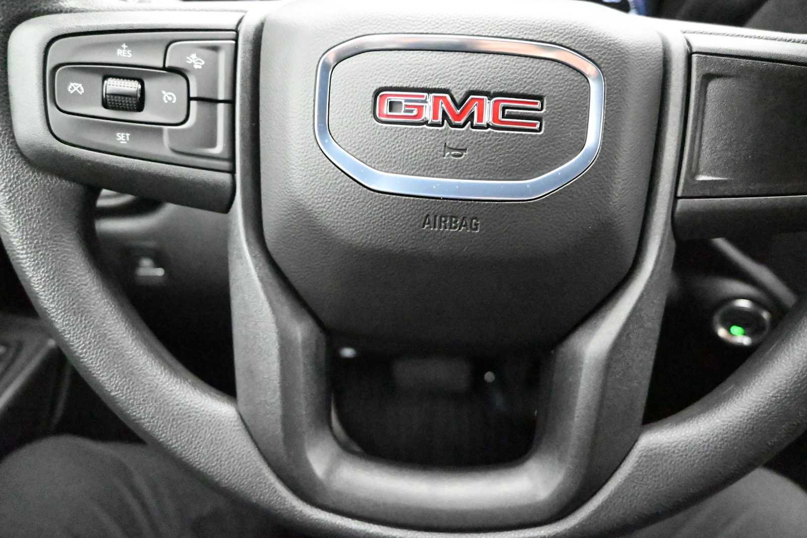 Used 2026 GMC Sierra 1500 Pro w/ Graphite Edition AWD/4WD image 11