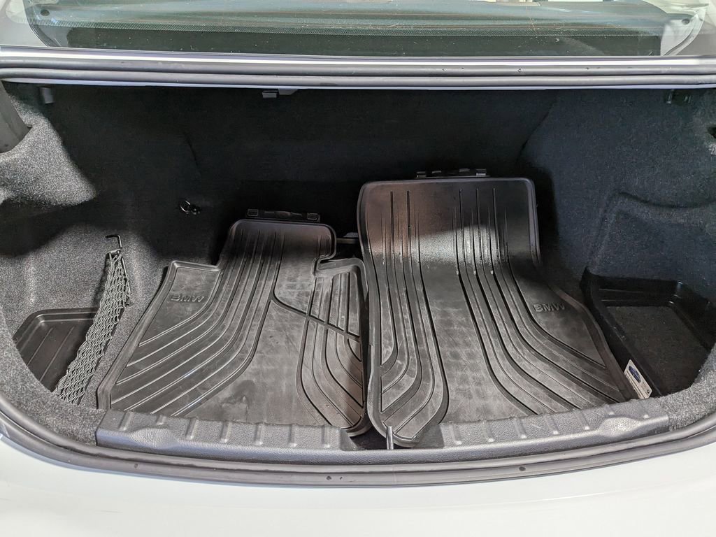 Used 2018 BMW 320i Sedan RWD image 43