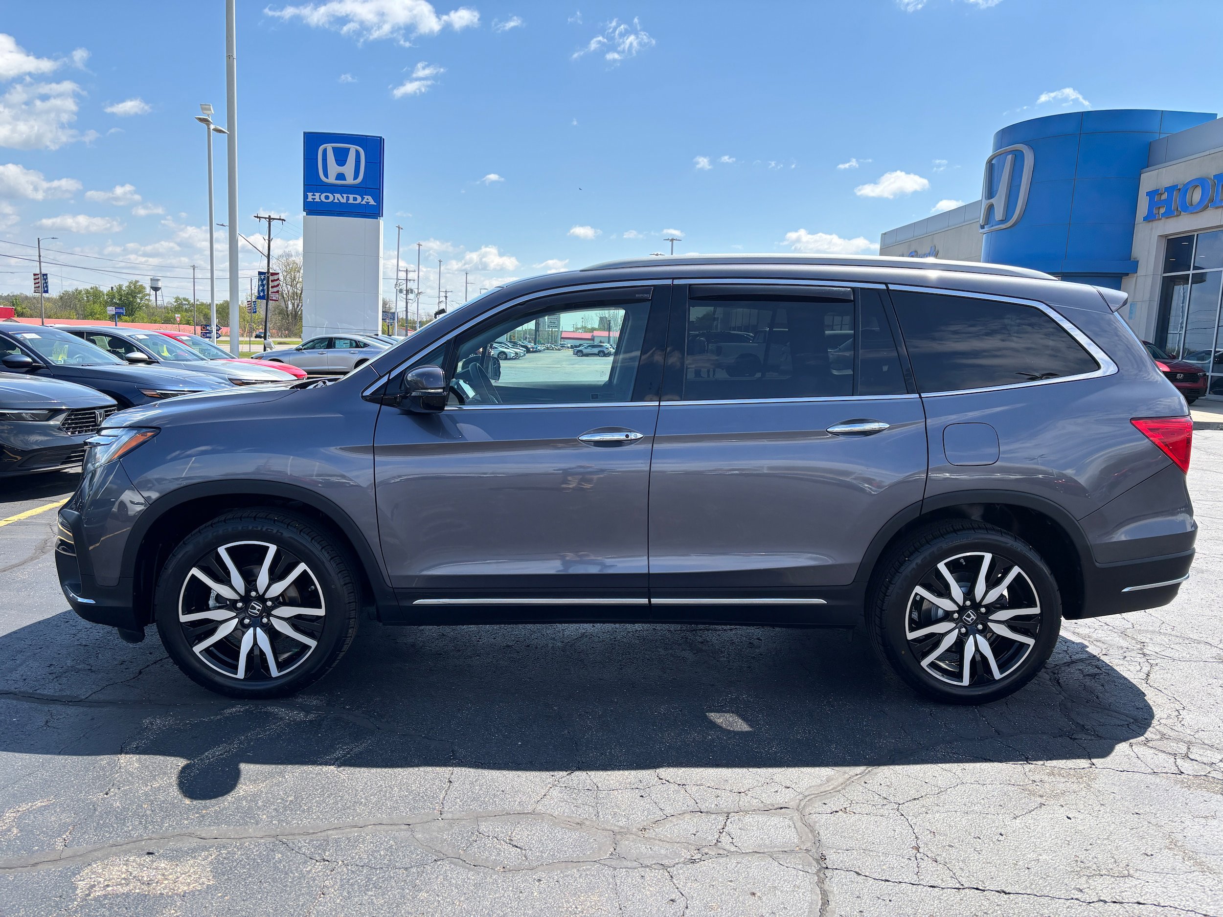 Certified 2021 Honda Pilot Touring image 1