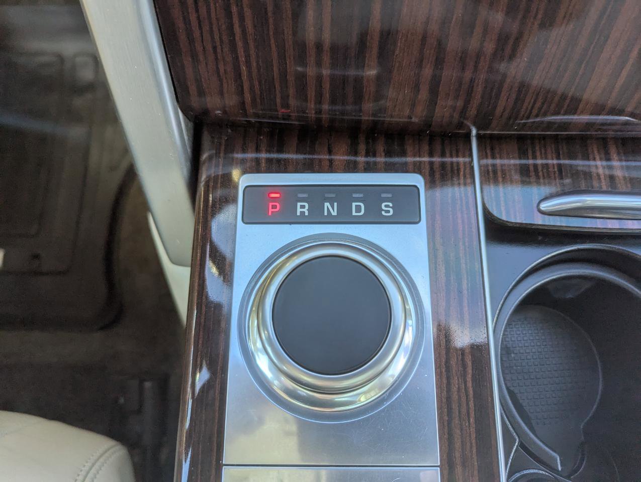 Used 2016 Land Rover Range Rover Supercharged image 28