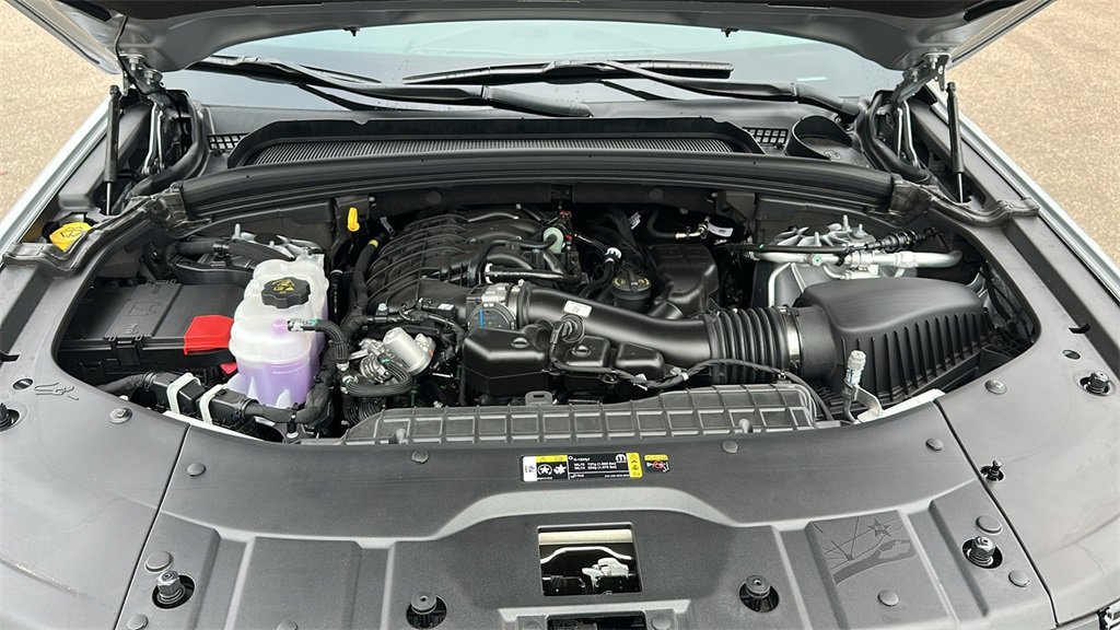 New 2025 Jeep Grand Cherokee Limited w/ Black Appearance Package image 32