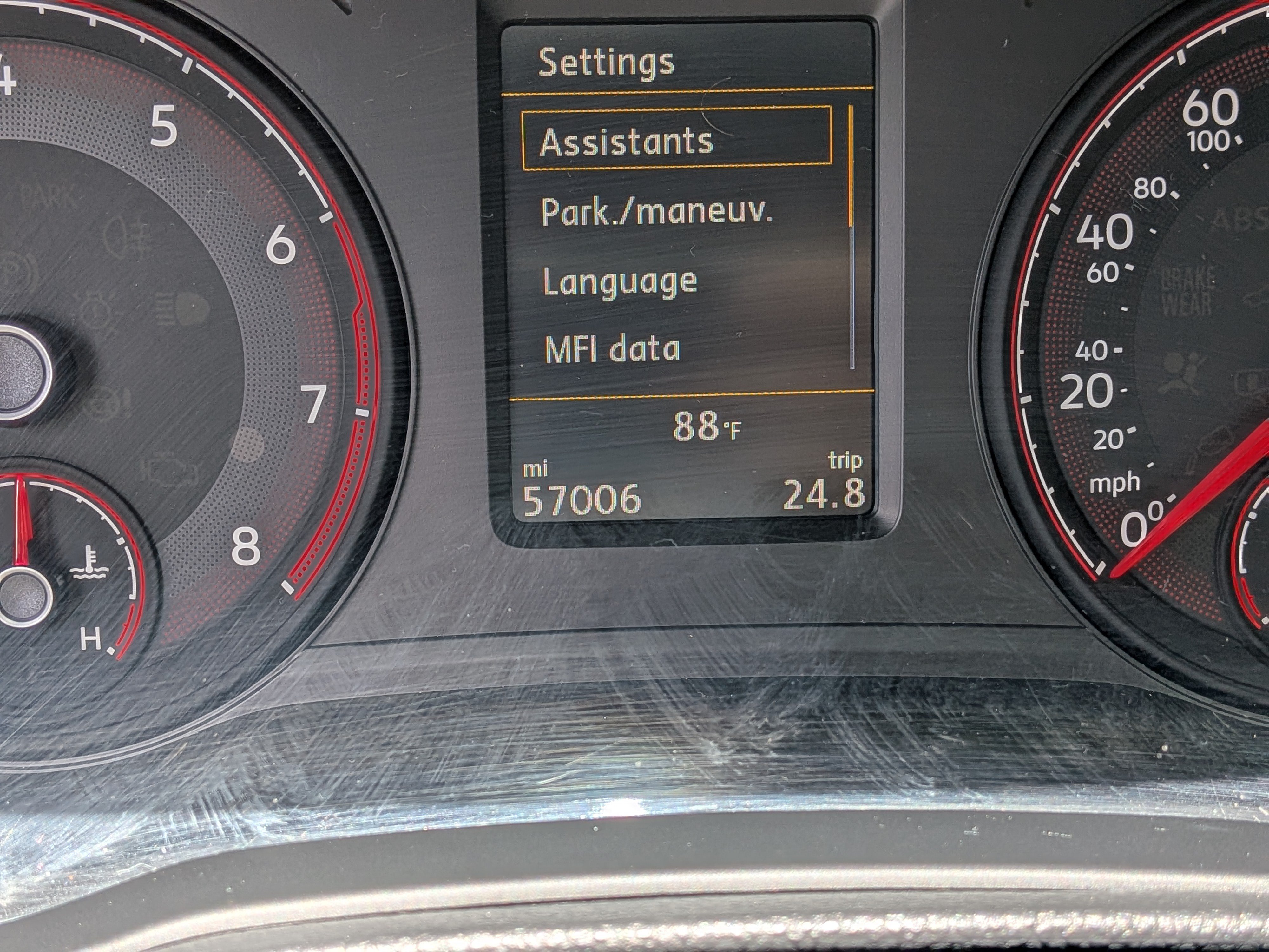 Used 2020 Volkswagen Passat 2.0T SEL FWD image 25