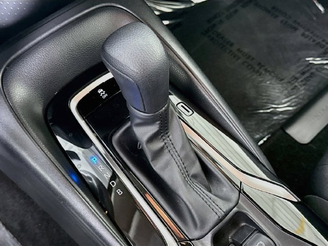 Certified 2022 Toyota Corolla LE w/ Carpet Mat Package (TMS) FWD image 18