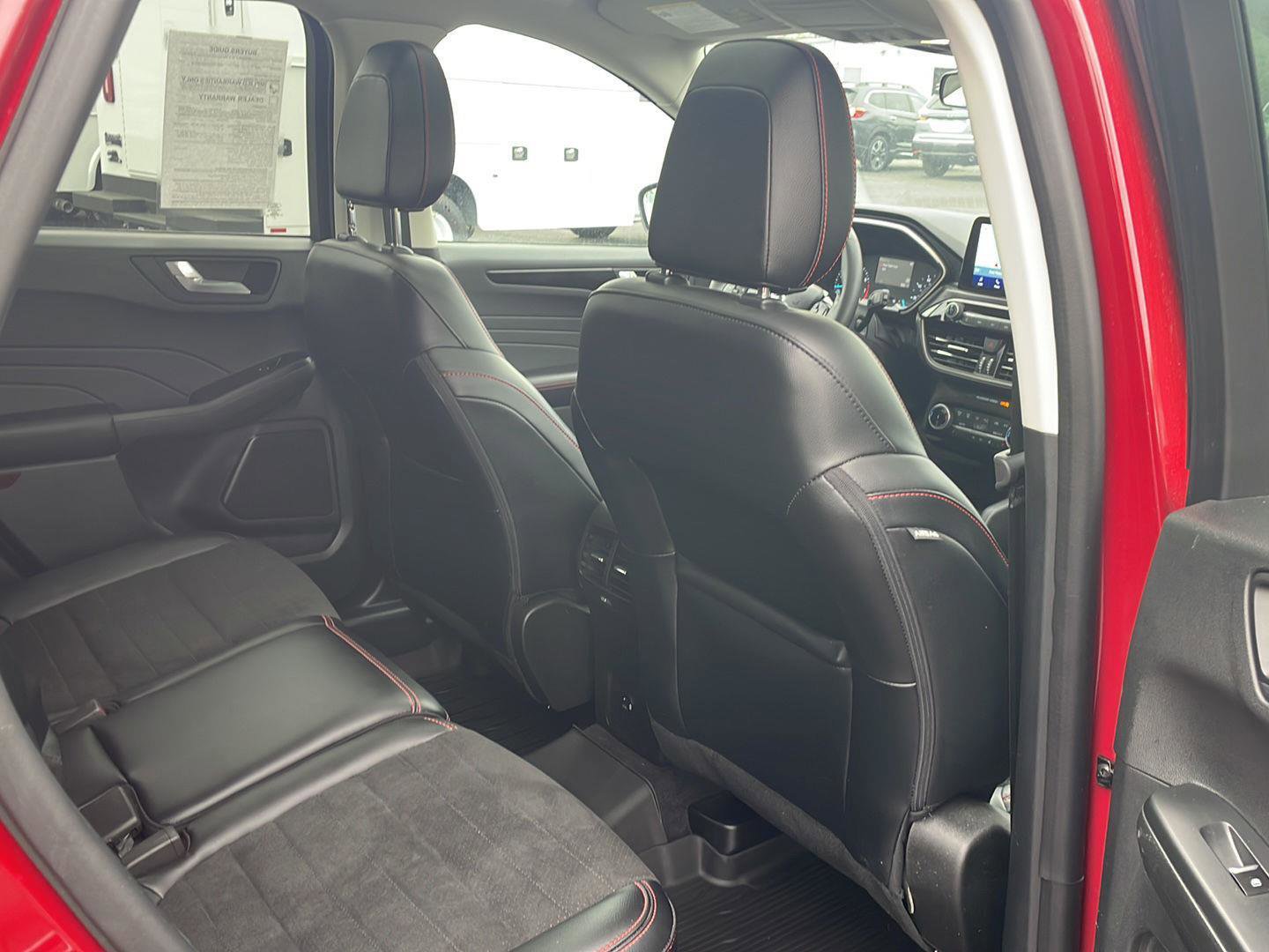 Used 2022 Ford Escape SEL w/ SEL Stealth AWD Package image 30