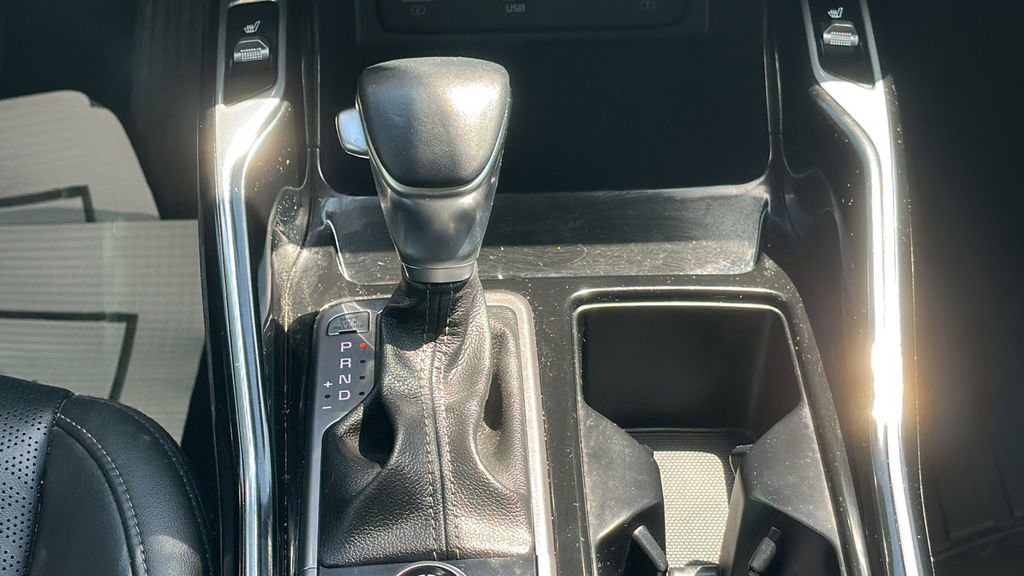 Used 2023 Kia Sorento SX image 22