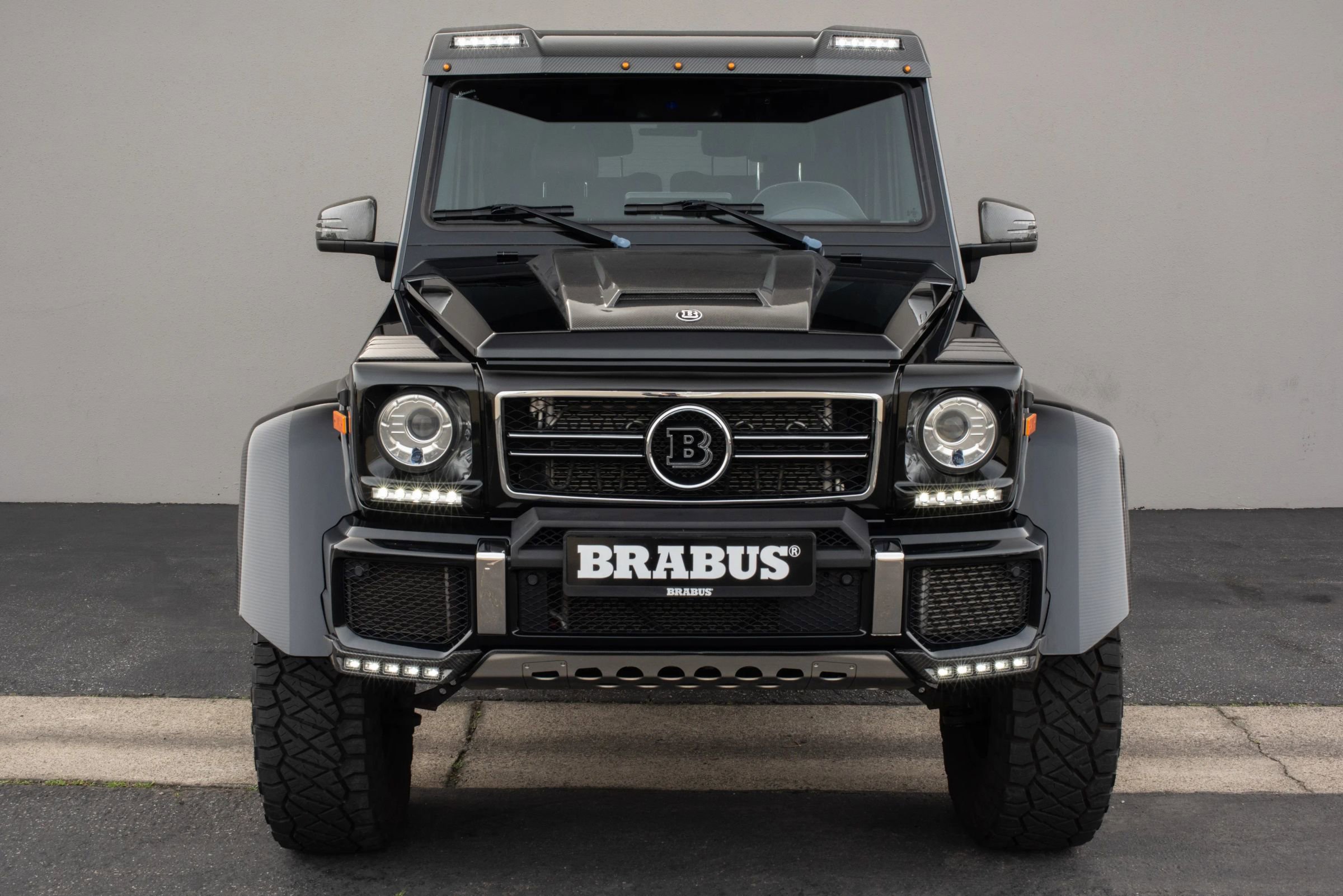 Used 2017 Mercedes-Benz G 550 Squared image 3