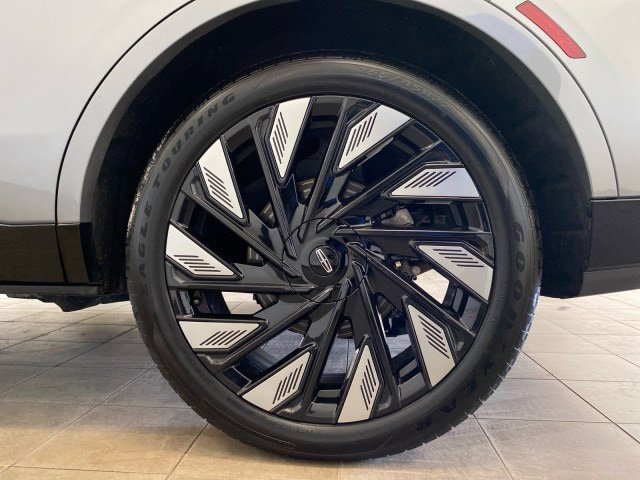 Used 2024 Lincoln Nautilus Reserve w/ Jet Appearance Package (87T) image 25