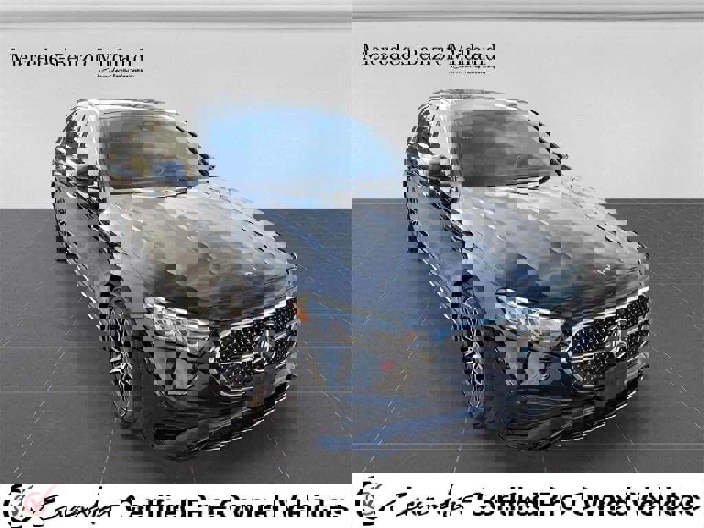 Used 2024 Mercedes-Benz E 350 4MATIC Sedan image 1