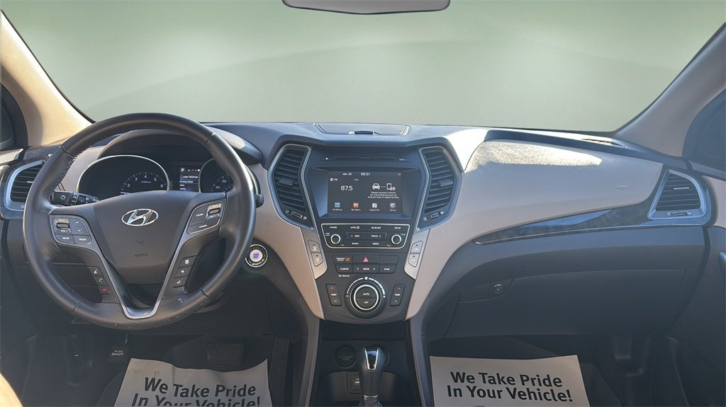 Used 2017 Hyundai Santa Fe Sport image 16