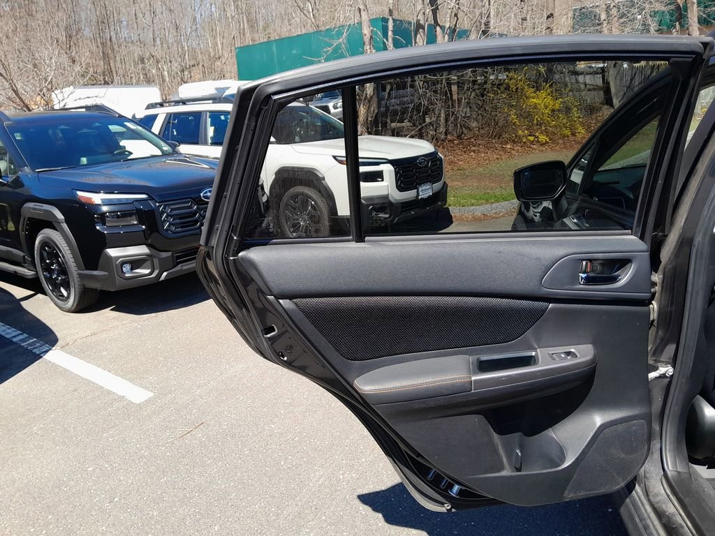 Used 2017 Subaru Crosstrek 2.0i Premium image 29