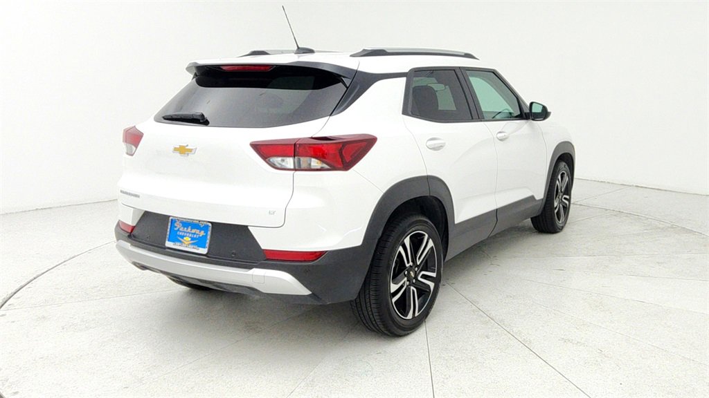 Certified 2024 Chevrolet TrailBlazer LT w/ Driver Confidence Package image 8