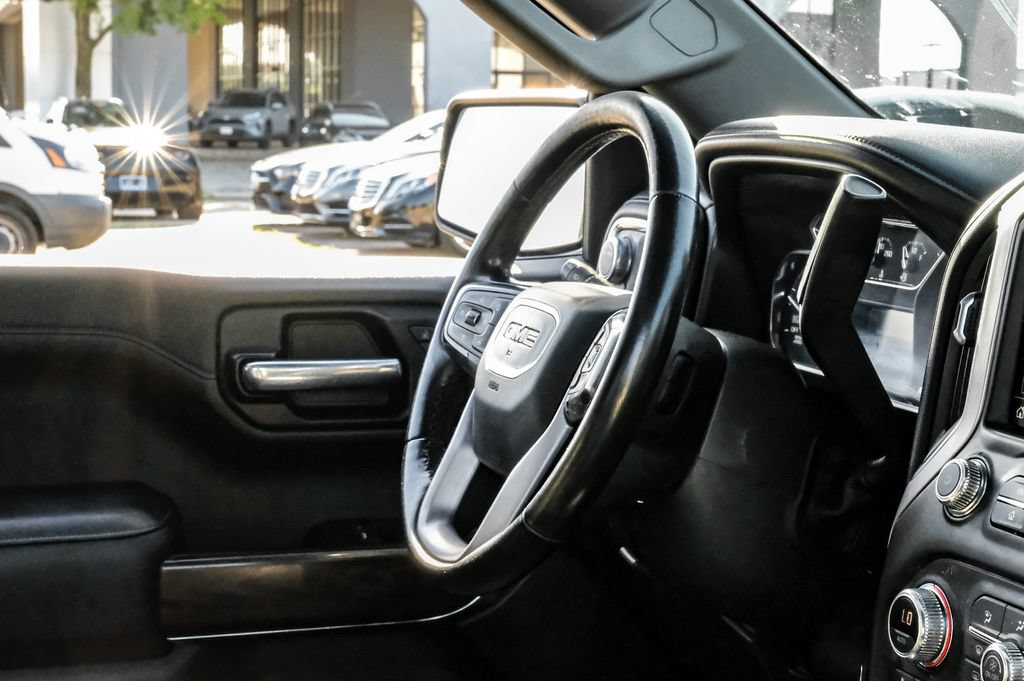 Used 2021 GMC Sierra 1500 SLT AWD/4WD image 10