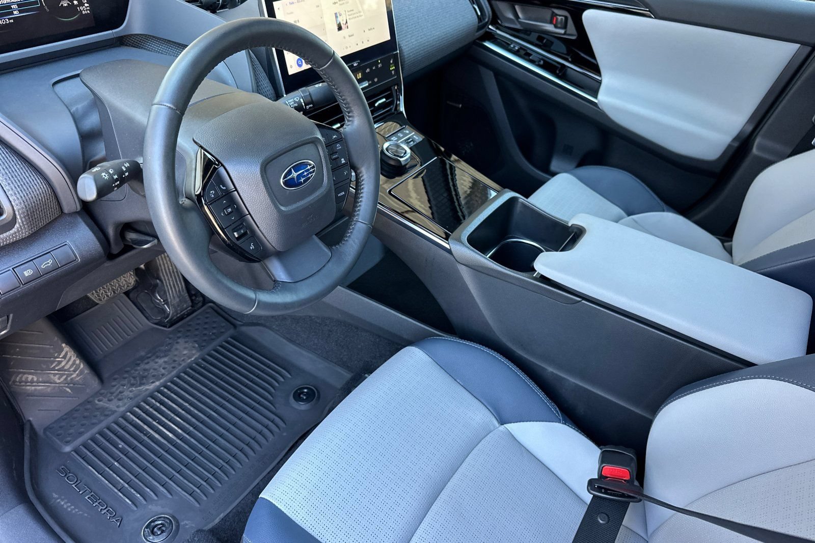 Used 2023 Subaru Solterra AWD image 9