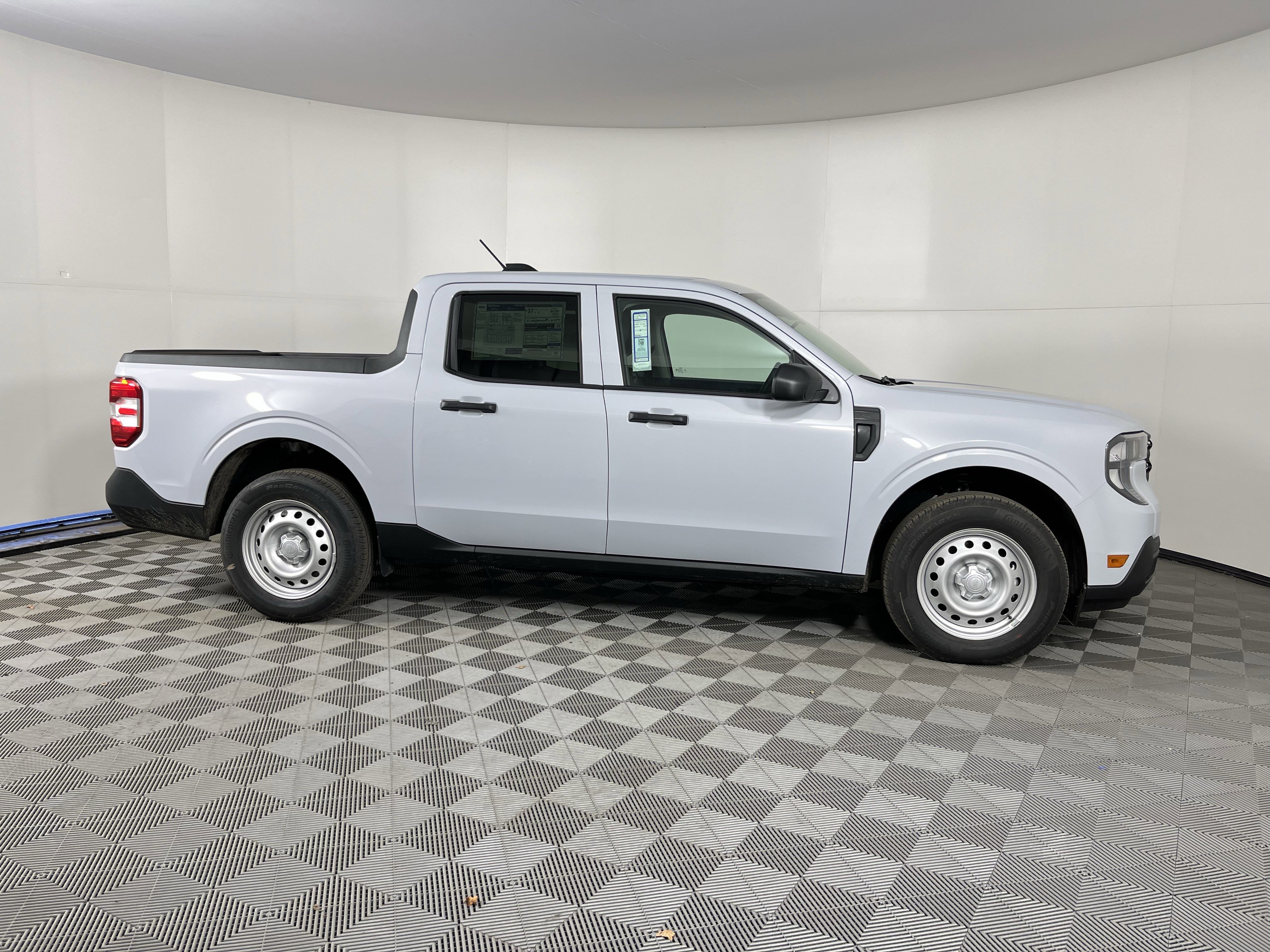 New 2025 Ford Maverick XL w/ Equipment Group 101A image 6