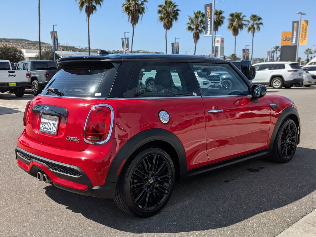 Used 2023 MINI Cooper S w/ Signature Upholstery Package image 7