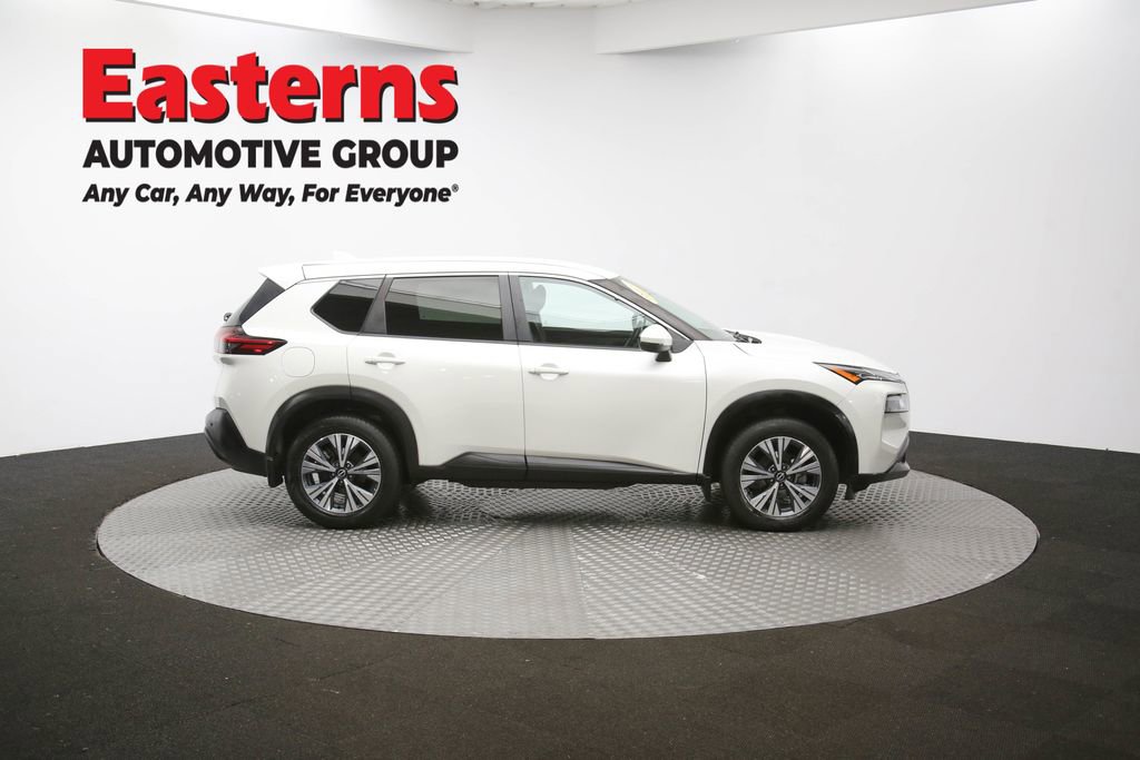 Used 2022 Nissan Rogue SV image 43