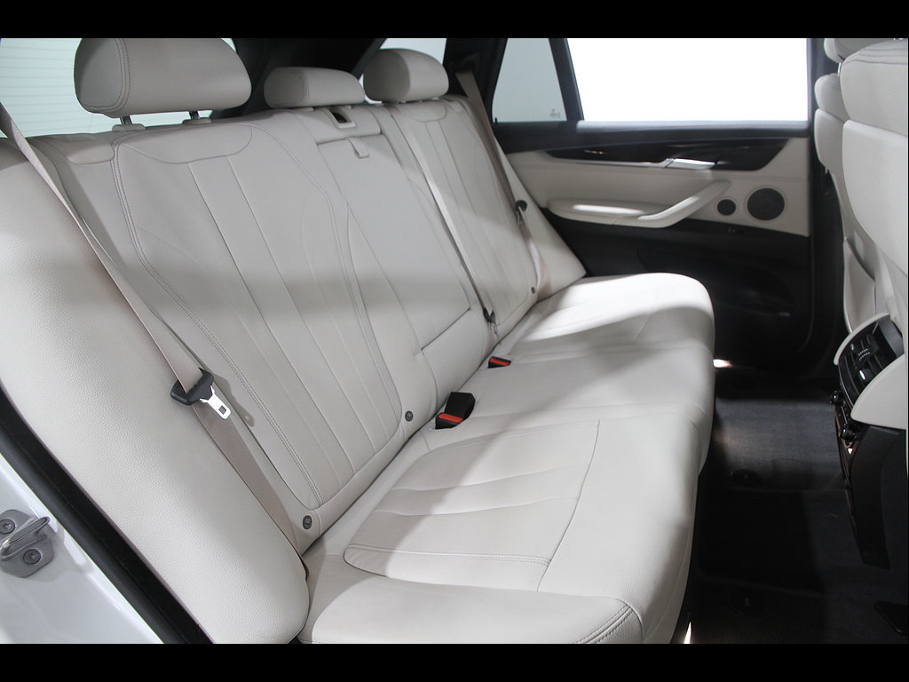 Used 2018 BMW X5 xDrive35i AWD/4WD image 19
