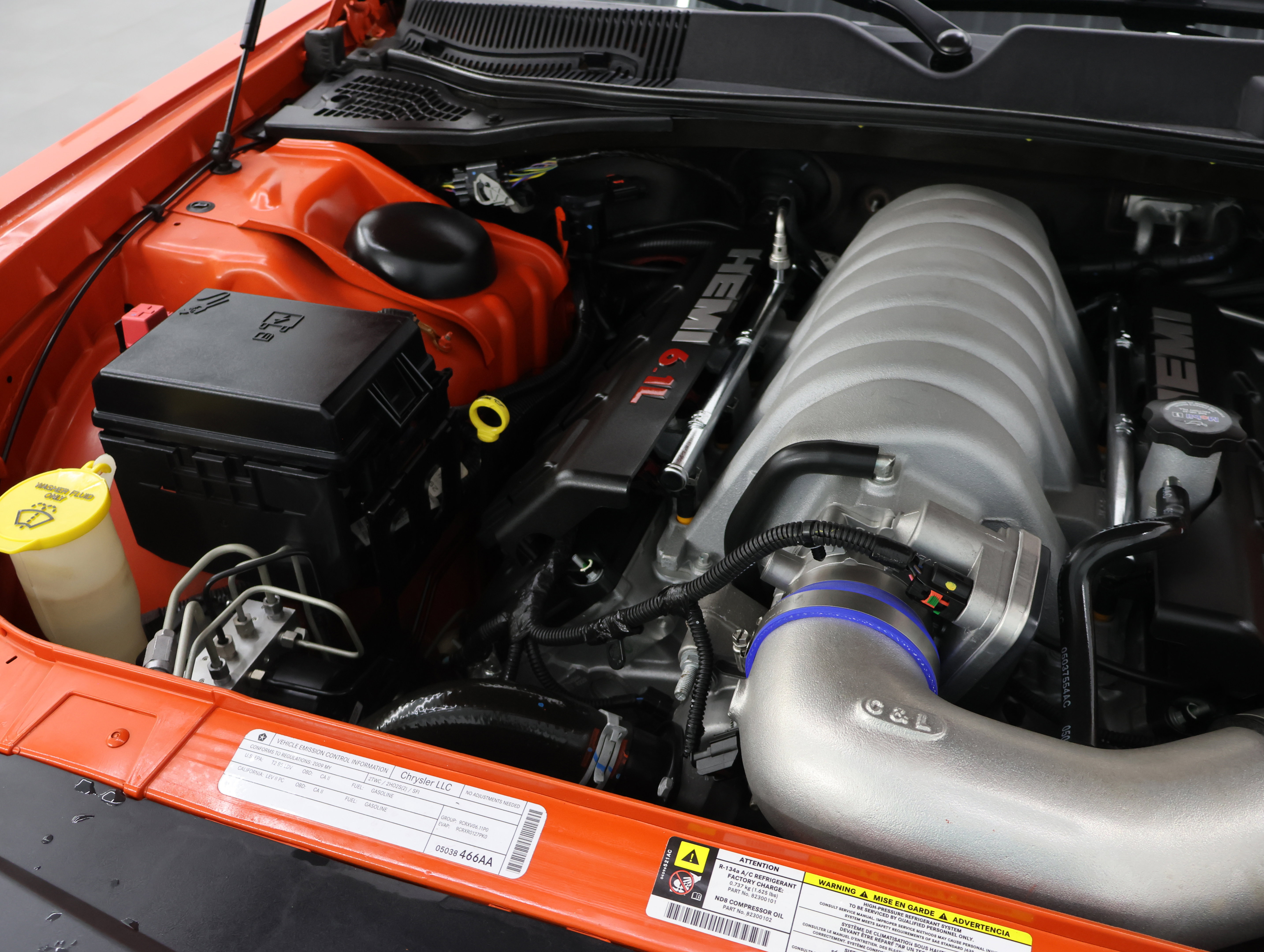 Used 2009 Dodge Challenger SRT8 w/ SRT Option Group II RWD image 17