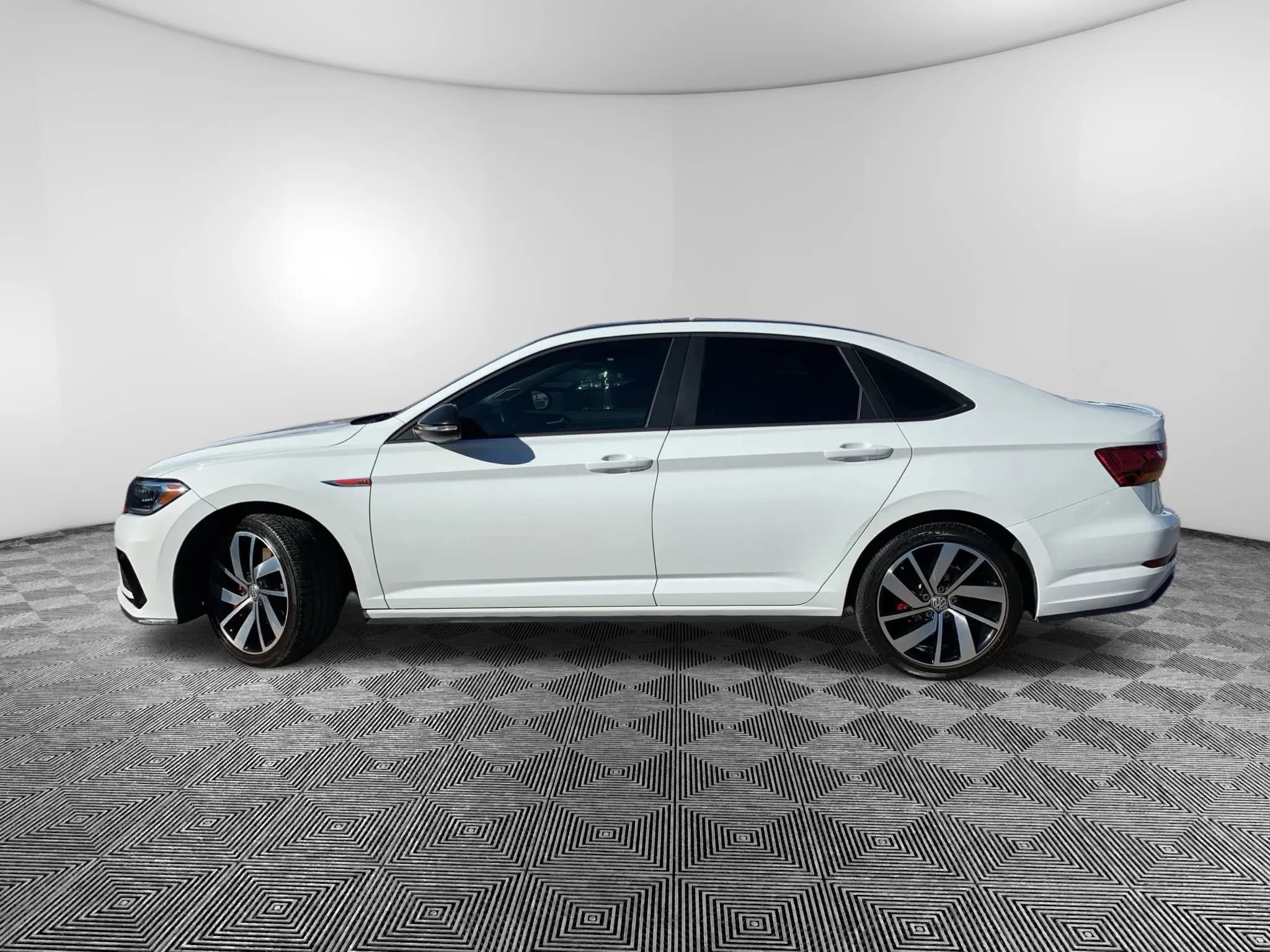 Used 2019 Volkswagen Jetta GLI FWD image 9