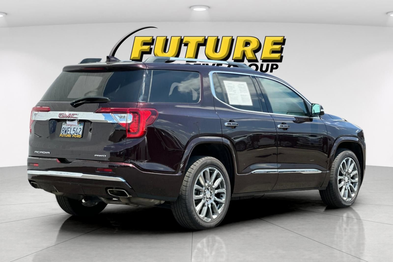 Used 2021 GMC Acadia Denali w/ Denali Technology Package AWD/4WD image 4