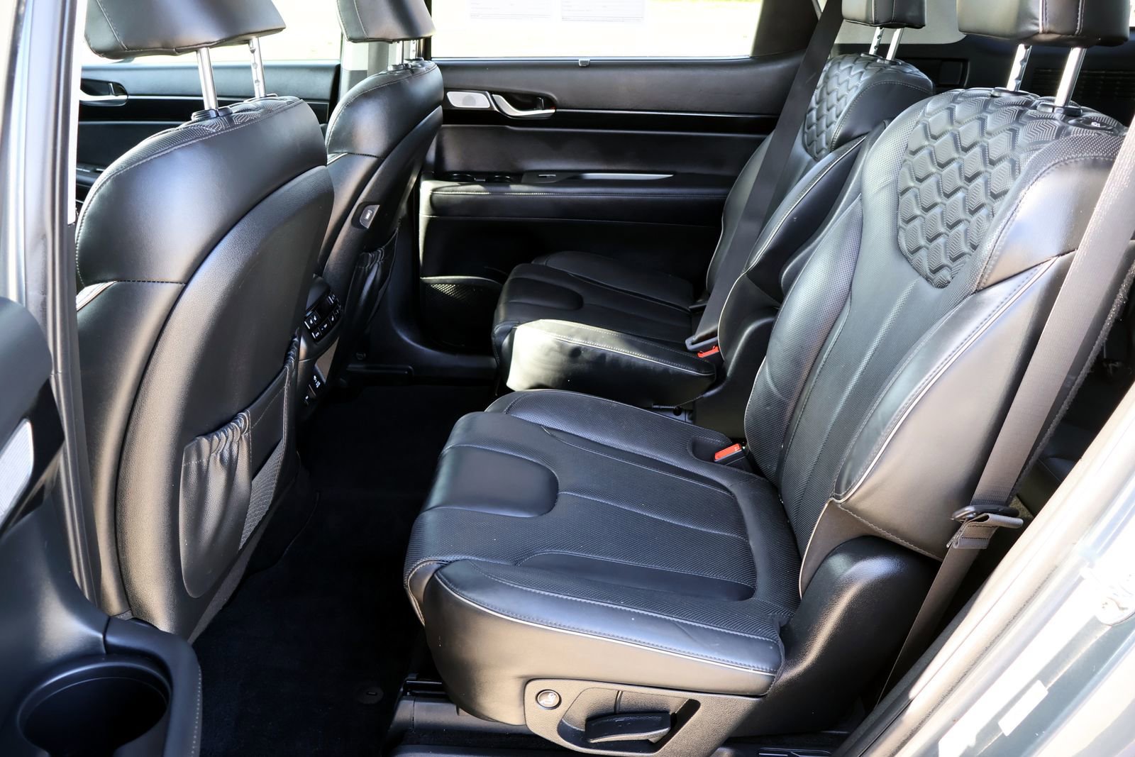 Used 2021 Hyundai Palisade Limited AWD/4WD image 14