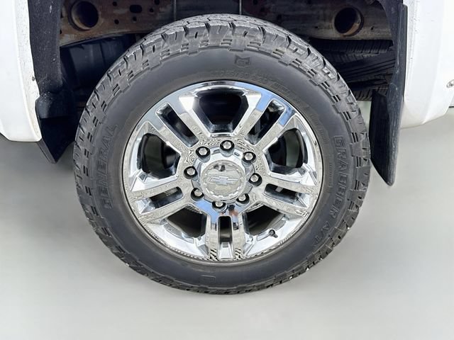 Used 2017 Chevrolet Silverado 2500 High Country w/ Duramax Plus Package AWD/4WD image 33