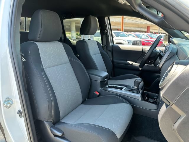 Certified 2023 Toyota Tacoma TRD Off-Road w/ Black Out Package (TMS) AWD/4WD image 11