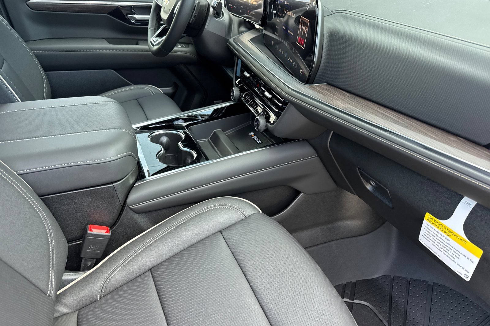 New 2026 Chevrolet Tahoe Premier w/ Sun And Tow Package AWD/4WD image 16
