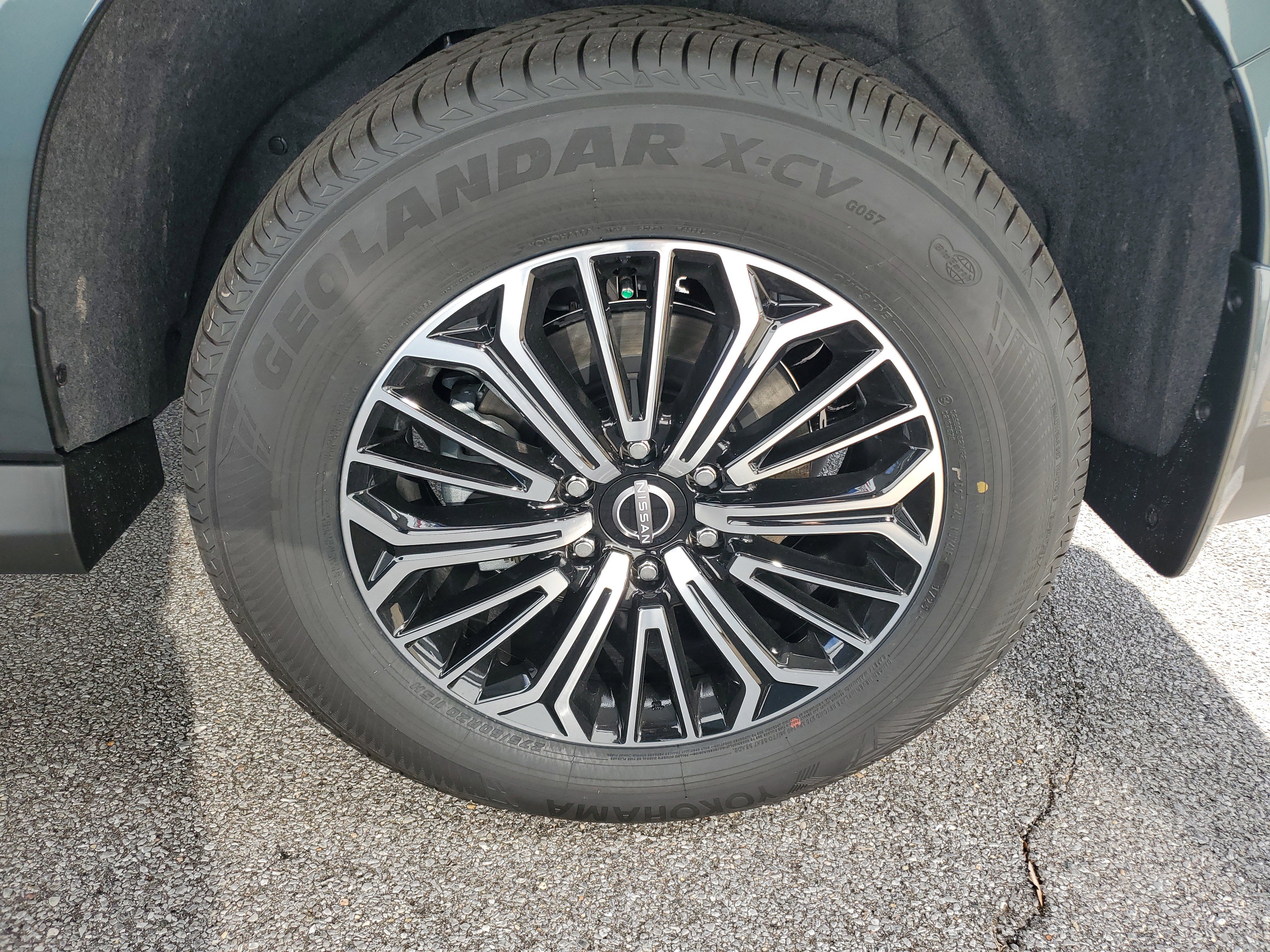 New 2026 Nissan Armada SL w/ Captain's Chari Seat Package image 25