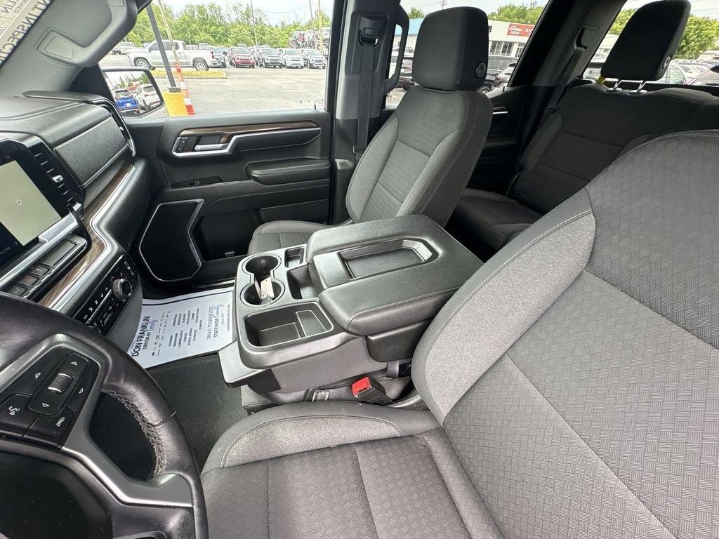 Used 2022 Chevrolet Silverado 1500 LT AWD/4WD image 21