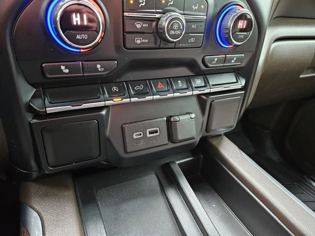 Used 2020 Chevrolet Silverado 1500 RST w/ Texas Edition AWD/4WD image 31