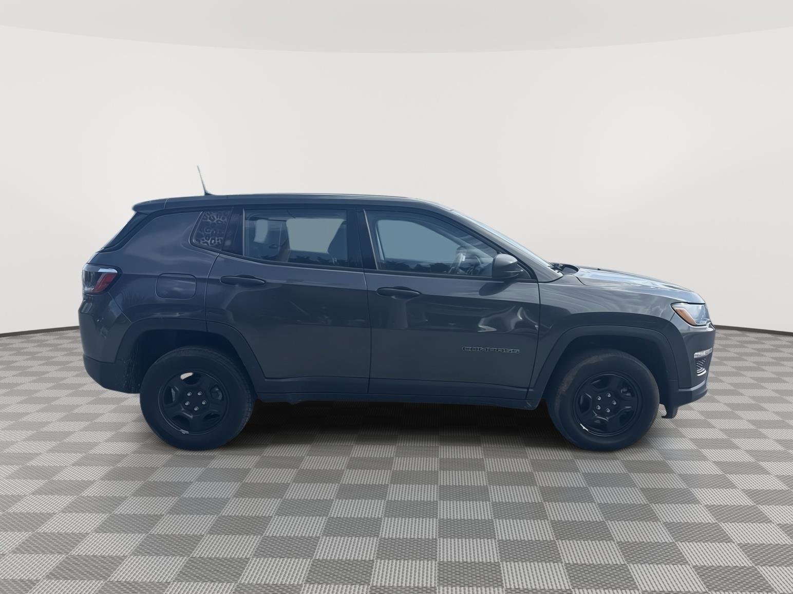 Used 2021 Jeep Compass Sport image 6