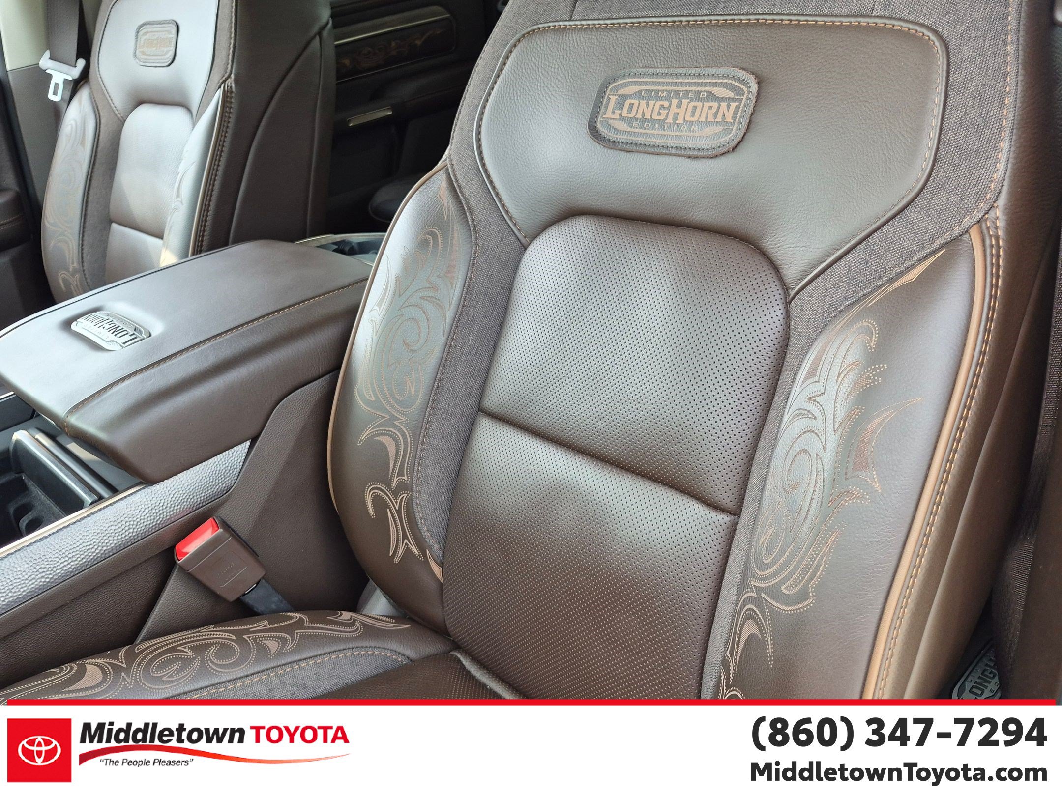 Used 2025 RAM 1500 Limited w/ Off Road Group AWD/4WD image 14