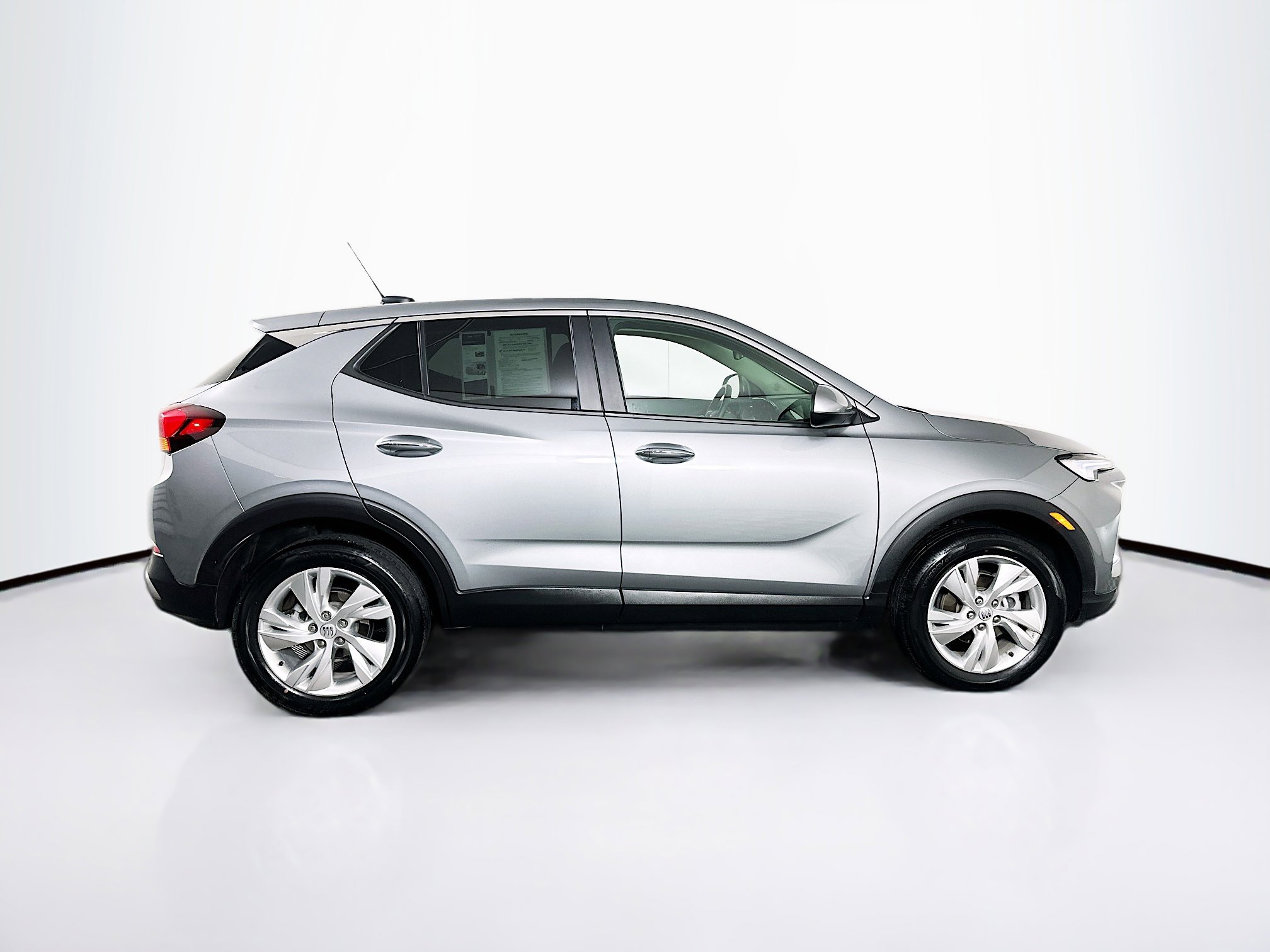 Used 2025 Buick Encore GX Preferred AWD/4WD image 10
