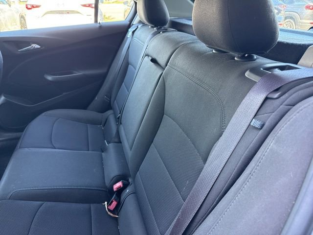 Used 2017 Chevrolet Cruze LT w/ Convenience Package image 5