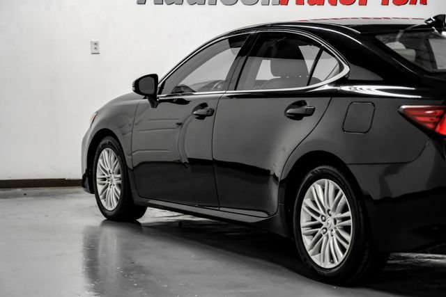 Used 2017 Lexus ES 350 w/ Accessory Package 2 FWD image 17