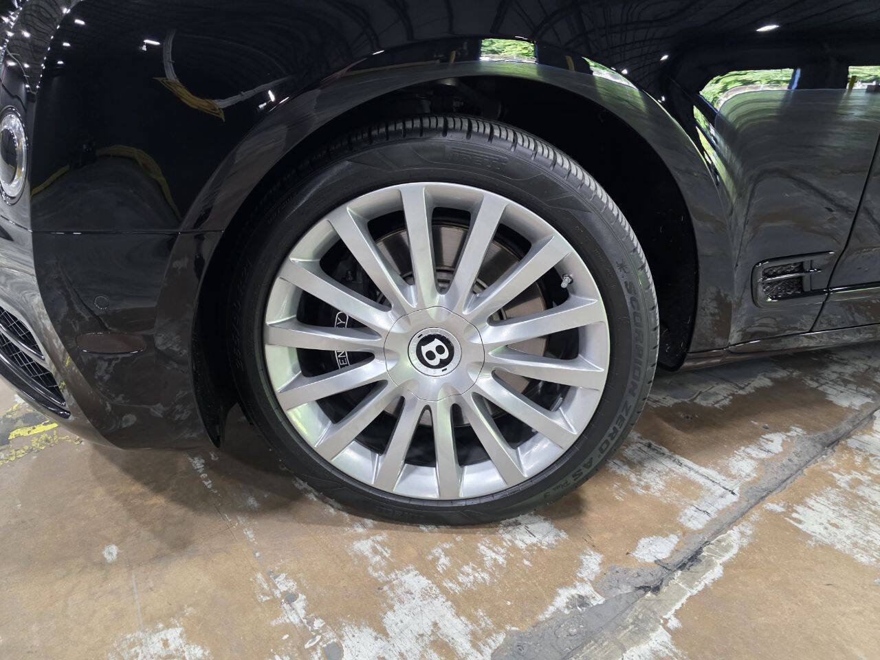 Used 2017 Bentley Mulsanne RWD image 8
