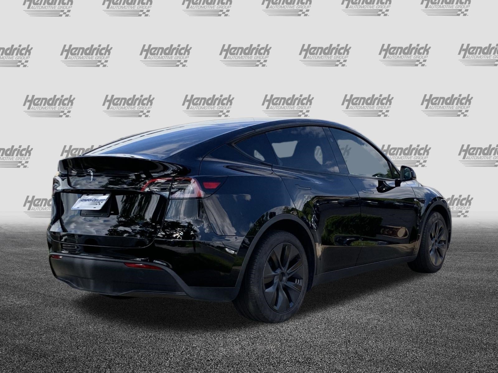 Used 2025 Tesla Model Y Long Range RWD image 10