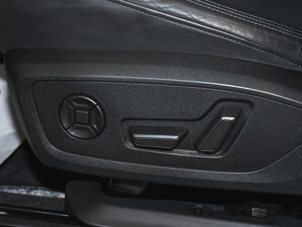 Used 2020 Audi Q3 2.0T Premium Plus w/ Premium Plus Package image 43